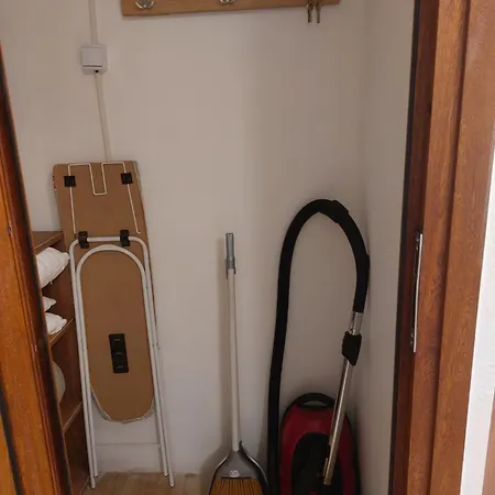Krimski - Free Private Parking * فارنا